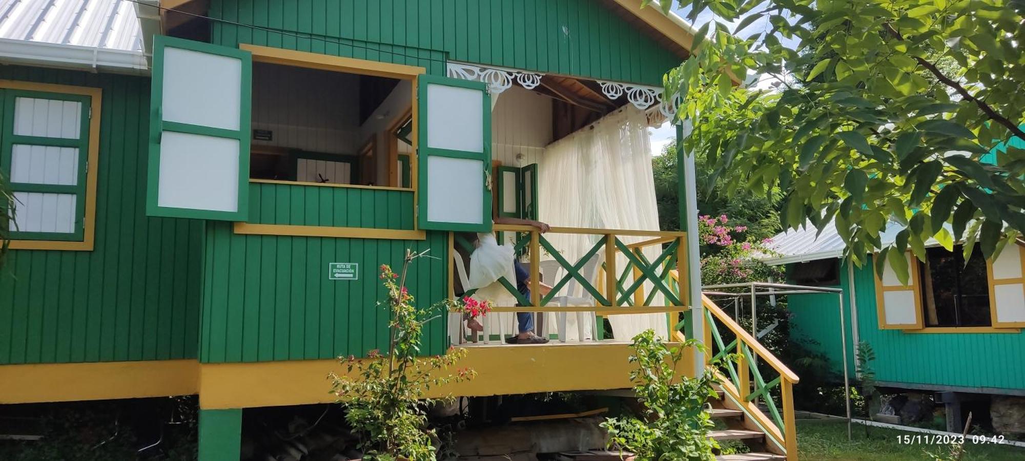 Hotel Yellow Home Providencia Isla Bahia Suroeste Luaran gambar